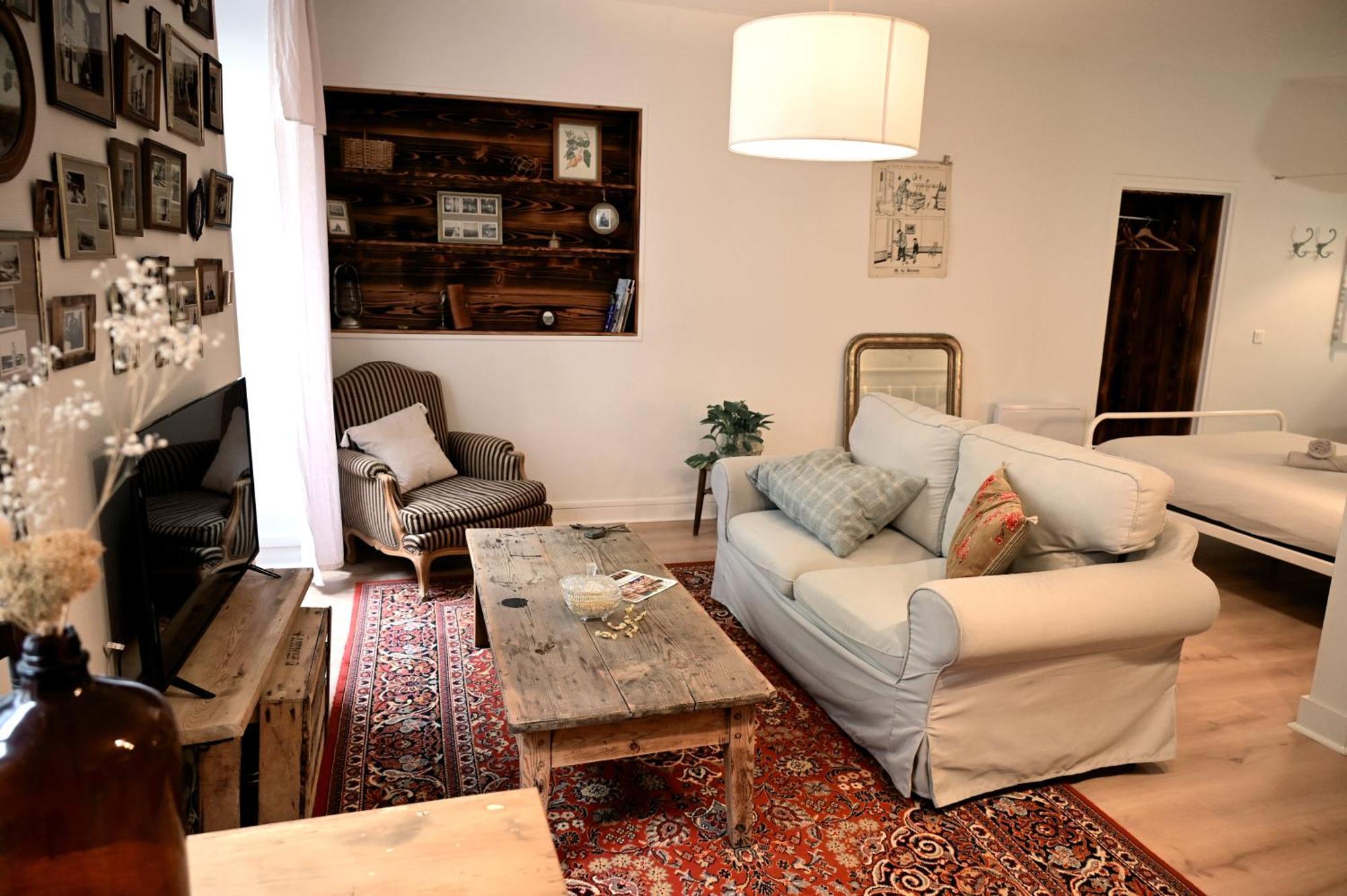 La Brocante - Meilleurhote-Brioude Extérieur photo